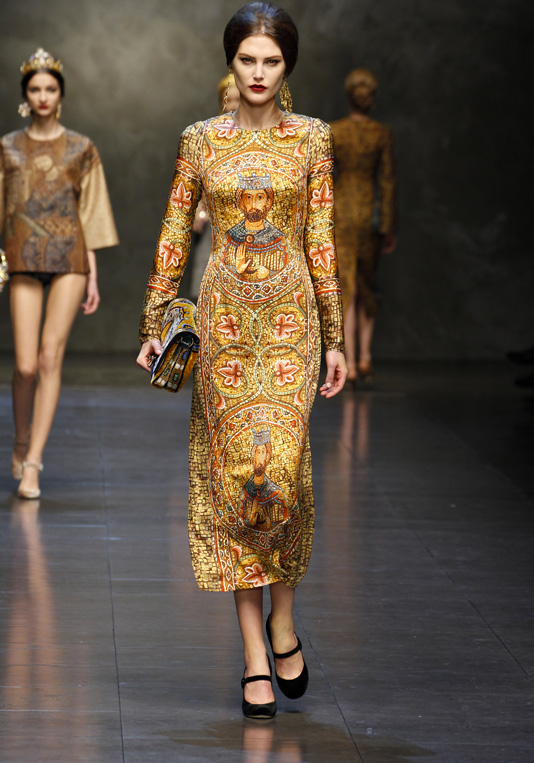 dolce-and-gabbana-fw-2014-women-fashion-show-runway-13.jpg