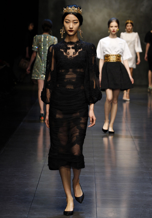 dolce-and-gabbana-fw-2014-women-fashion-show-runway-41.jpg