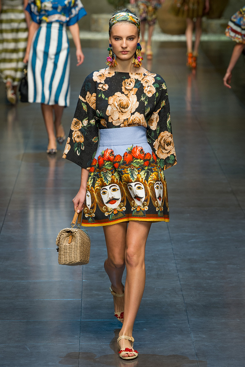 dolce-gabbana-rtw-ss2013-59_121125542773.jpg