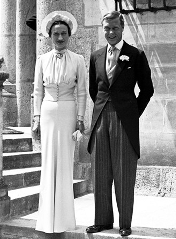 wallis-simpson-wedding-dress.jpg