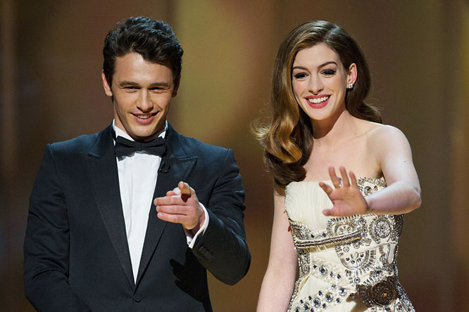 20130726-james-franco-anne-hathaway14.jpg