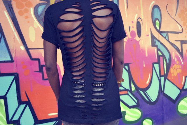 daniela-tabois-diy-cut-out-back-t-shirt-4_1.jpg