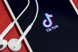 Dalszerzésoktatás és a TikTok