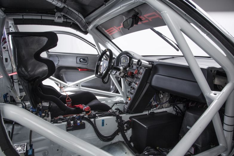 911_gtr3.jpg