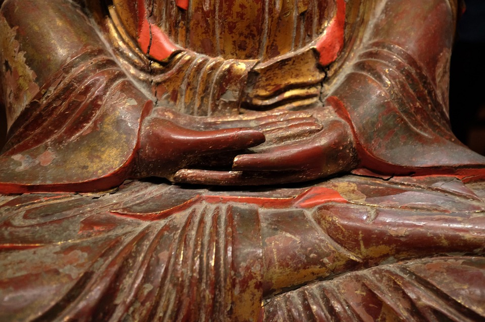 seated-buddha-1182190_960_720.jpg