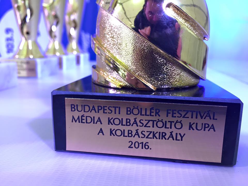 A kupa, amiért 70 újságíró harcolt