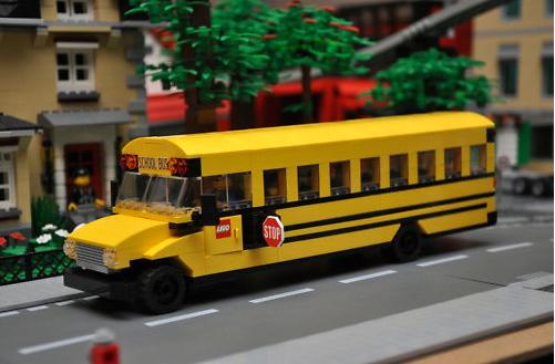 lego school bus 1.jpg