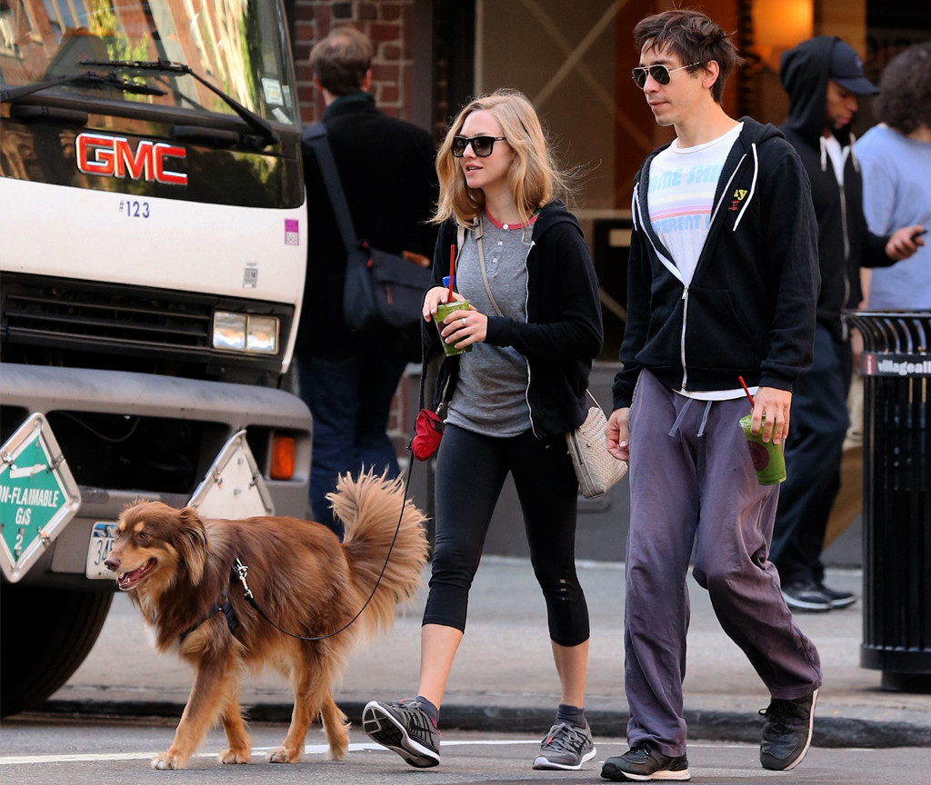 rs_1024x864-130918131645-1024.amanda-seyfried-justin-long-finn.ls.91813_copy.jpg