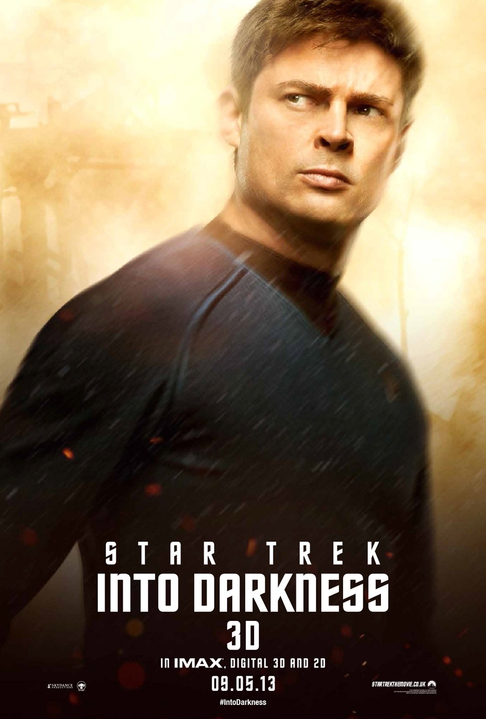 star_trek_into_darkness_ver11_xlg.jpg