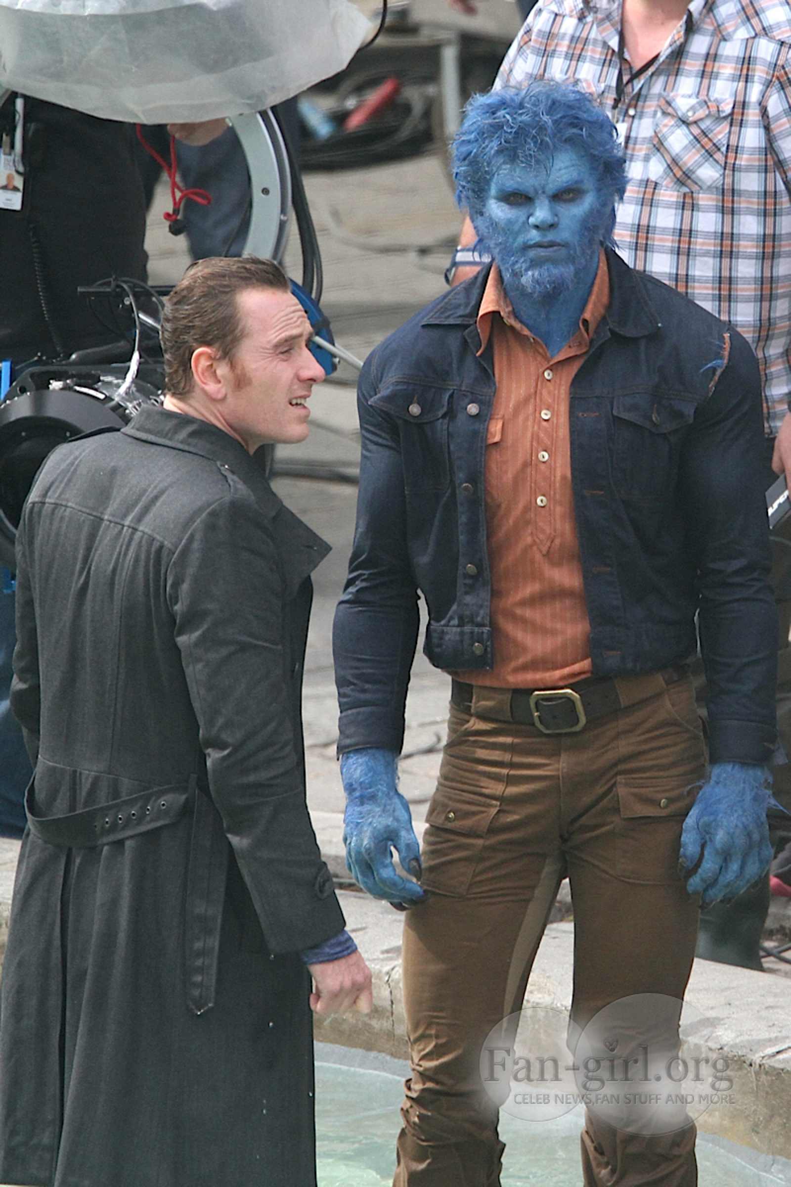 x-men-days-of-future-past-nicholas-hoult-michael-fassbender.jpg