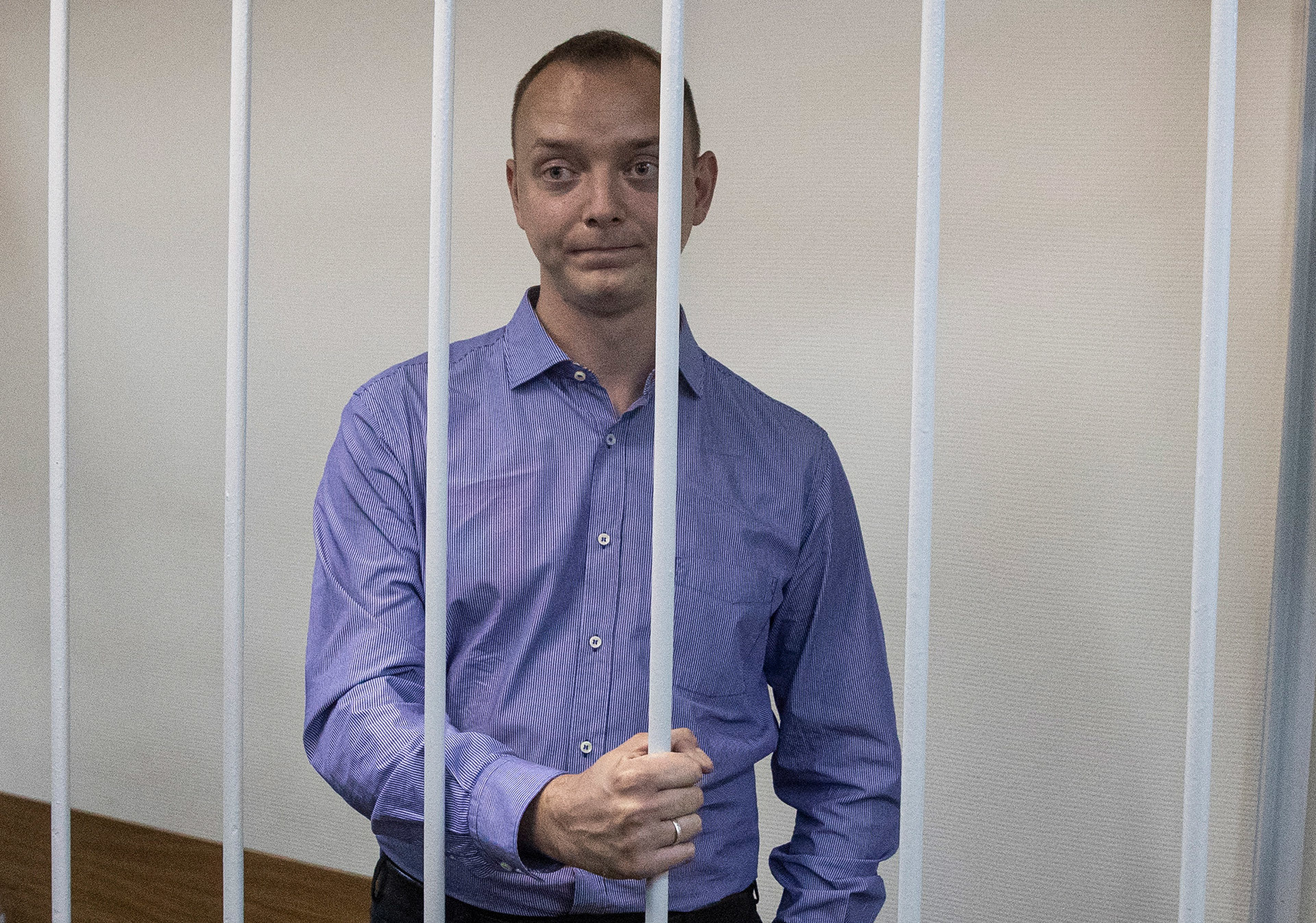 ivan-safronov-jail_1.jpg