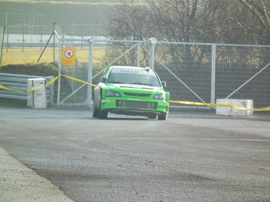 2013-Szilveszter Rallye-jótékonyság3.jpg