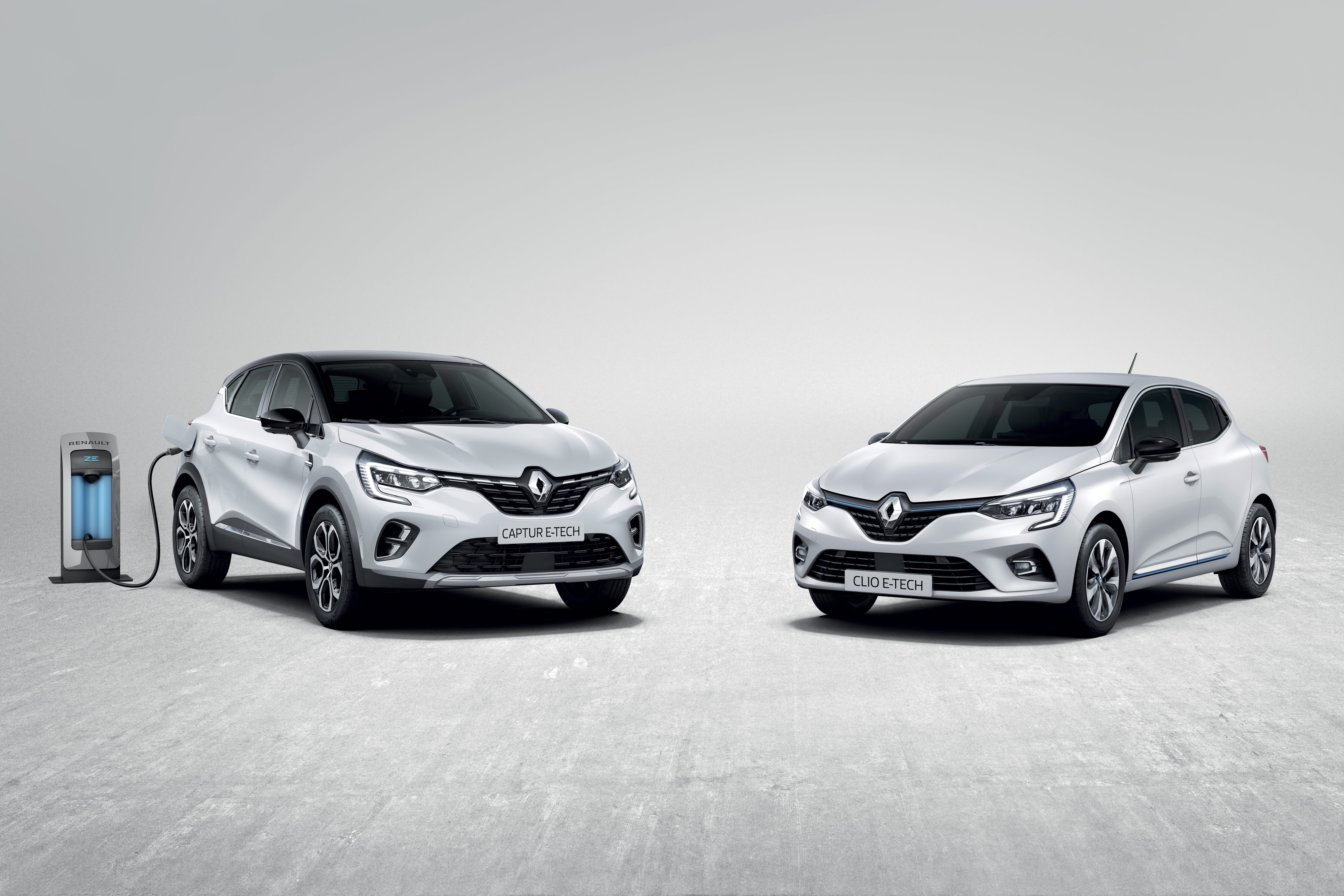 21237601_2020_new_renault_captur_e-tech_plug-in_and_new_renault_clio_e-tech.jpg