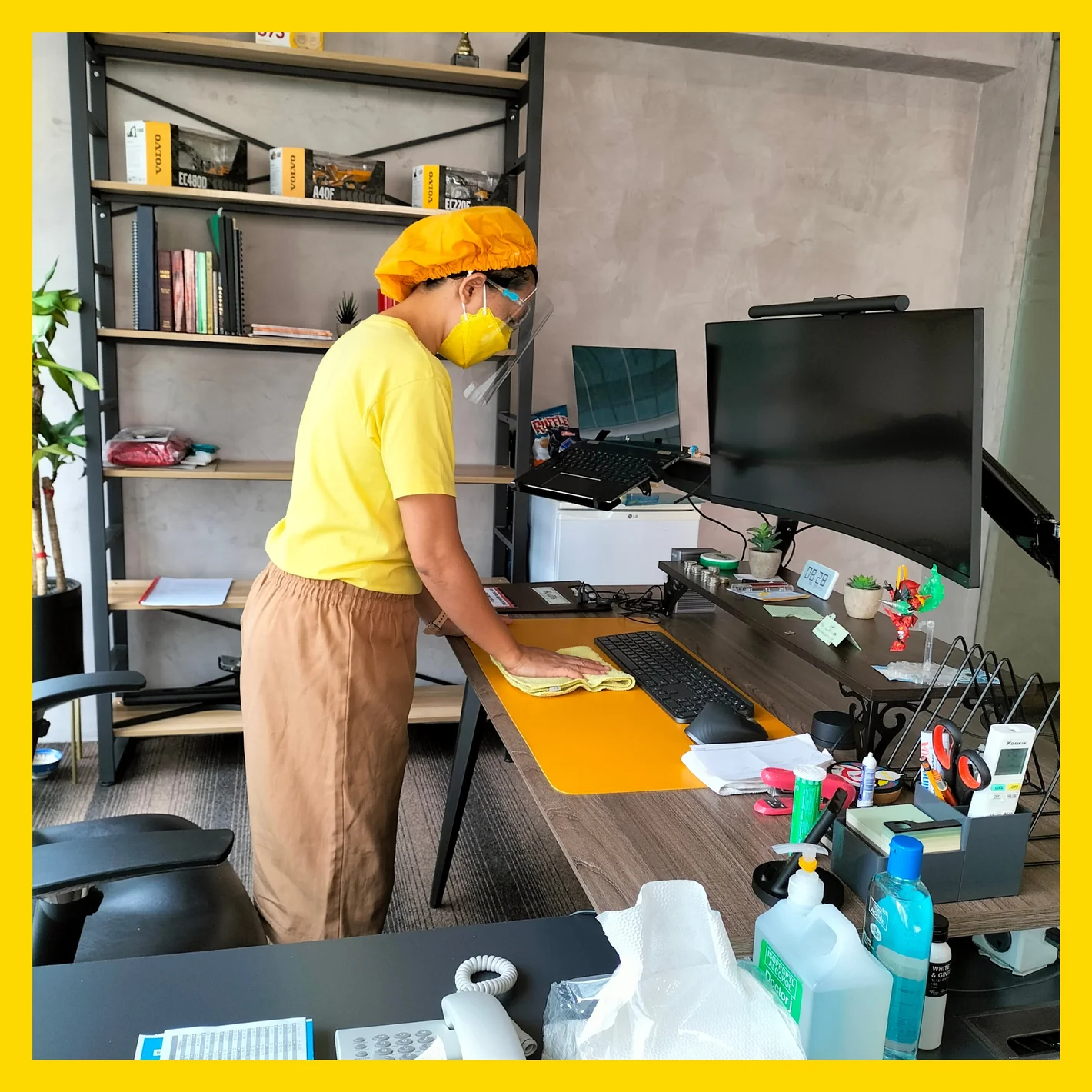 yb_office.webp