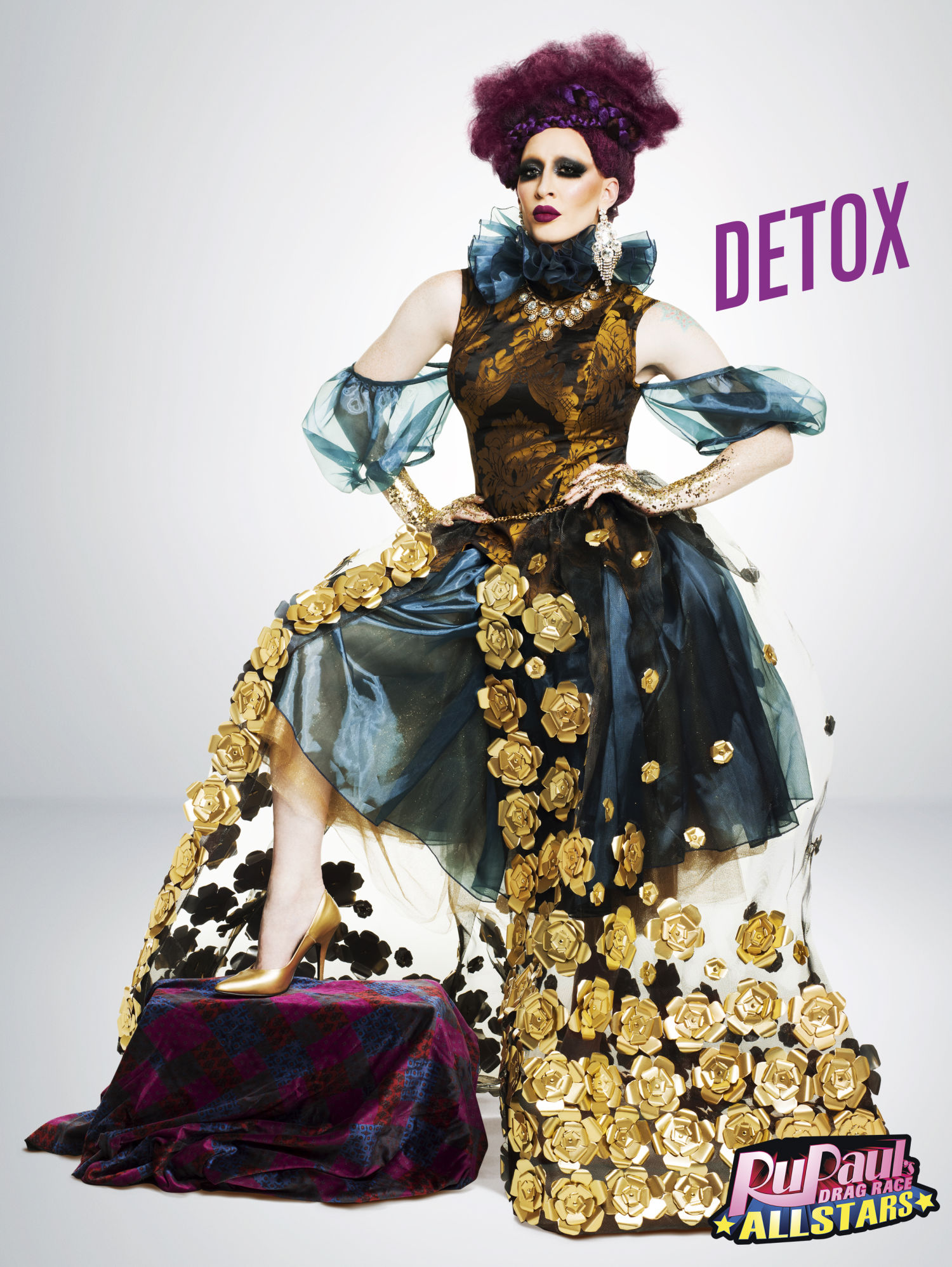 Detox is az 5. évadban lett ismert (eléggé jelentős az 5. évados túlsúly) vagány perszónájával.