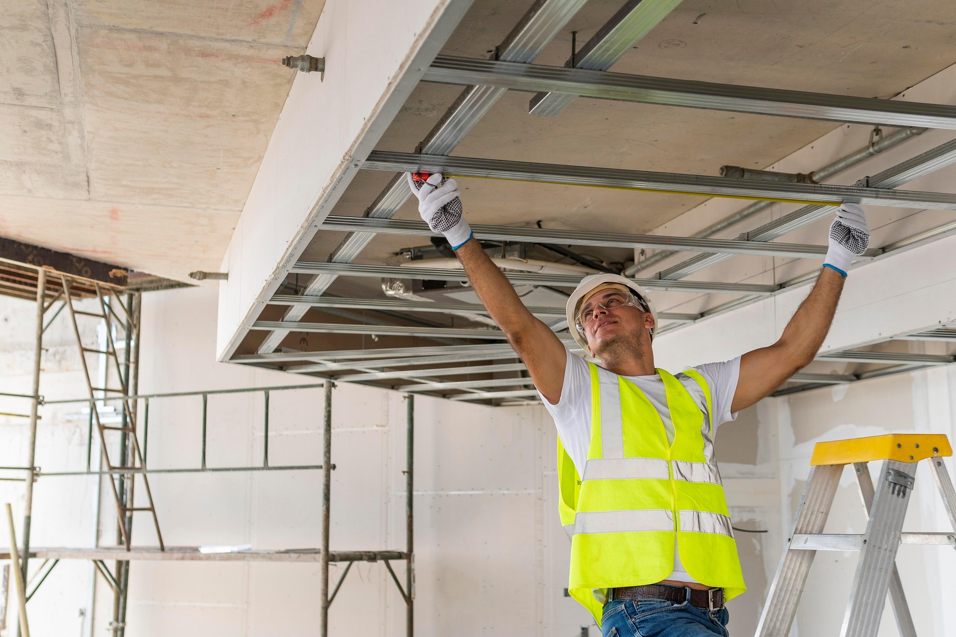 worker-8463424_1920.jpg