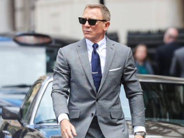 Daniel Craig új gyilkossági rejtéllyel szembesül a Glass Onion: A Knives Out előzetesében
