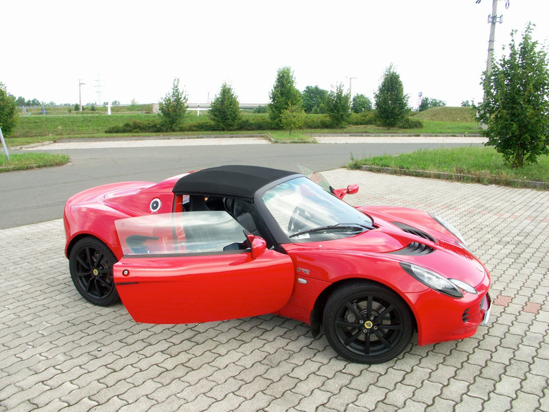 lotuselise12