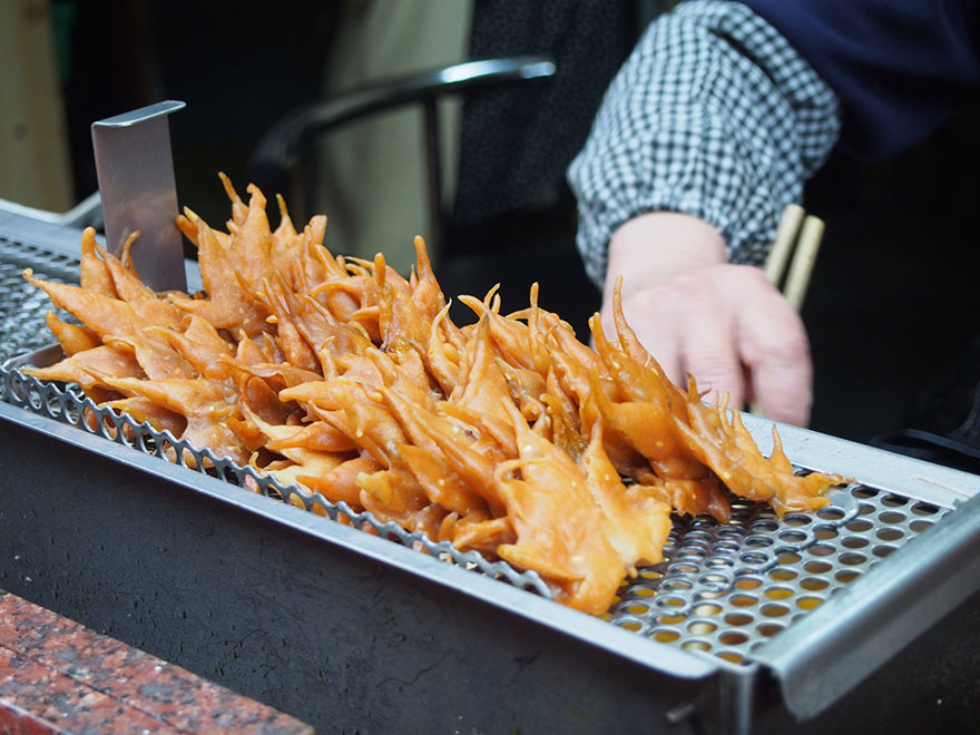 japanese-fried-maple-leaf-tempura-3.jpg