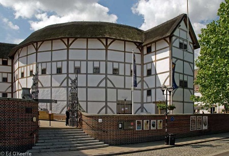 globe_theatre_london.jpg