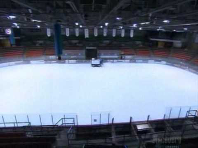 Hogyan készül a jégpálya?