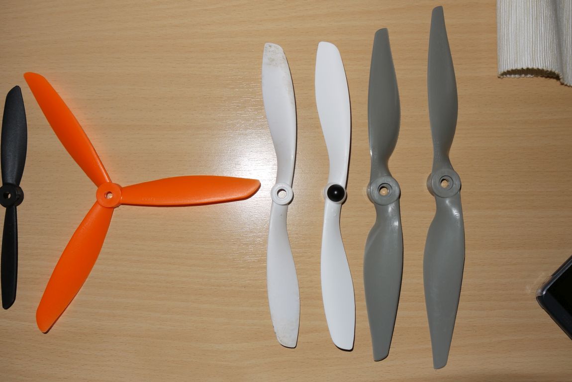 Gemfan three blade 8045, DJI 8045, DJI 9450 önzáró, Gemfan 9045 repülőgép prop, Gemfan 1045 repülőgép prop