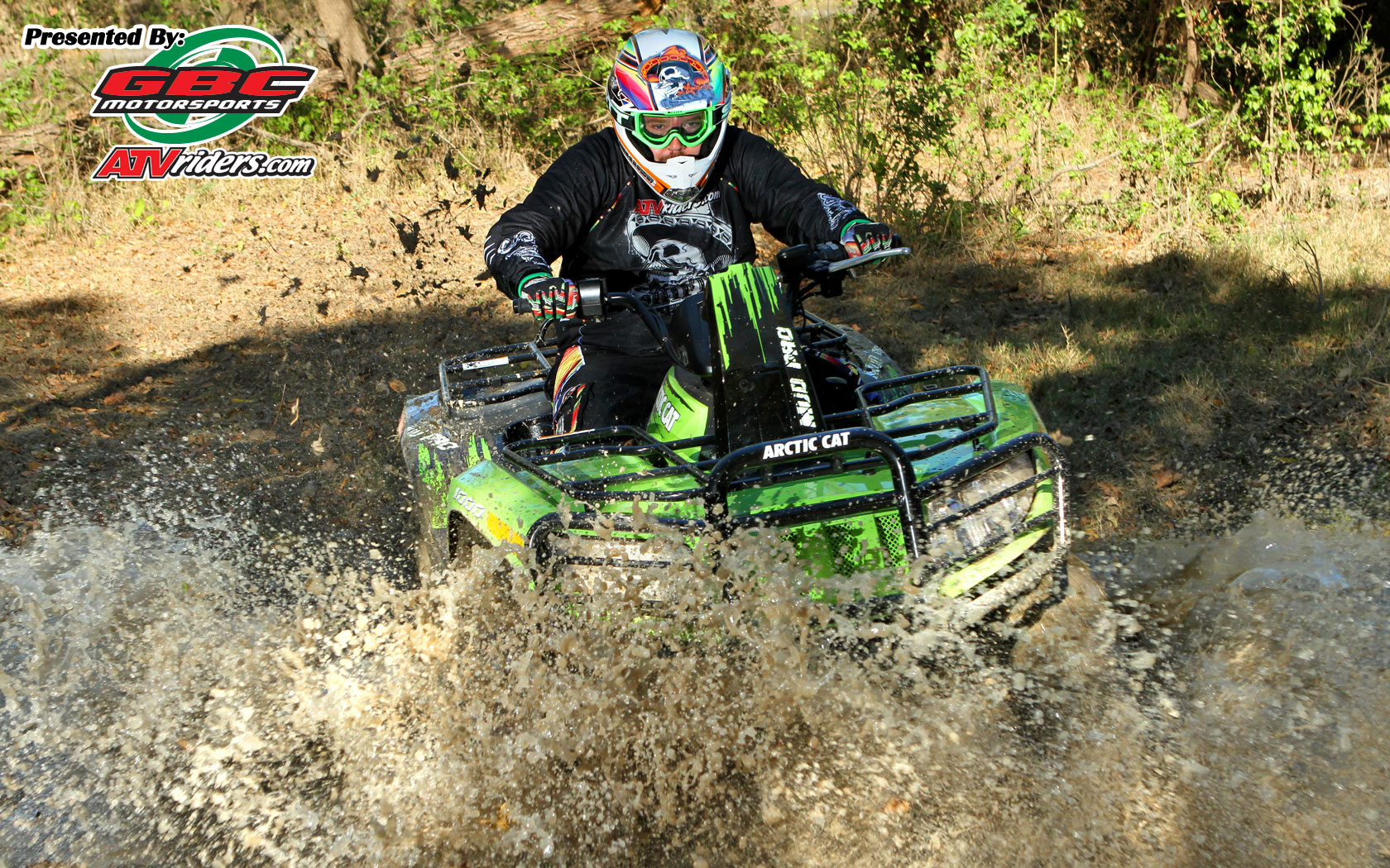 2010-12-22-2011-arctic-cat-mud-pro-1000-4x4-atv-mud-1680_1.jpg