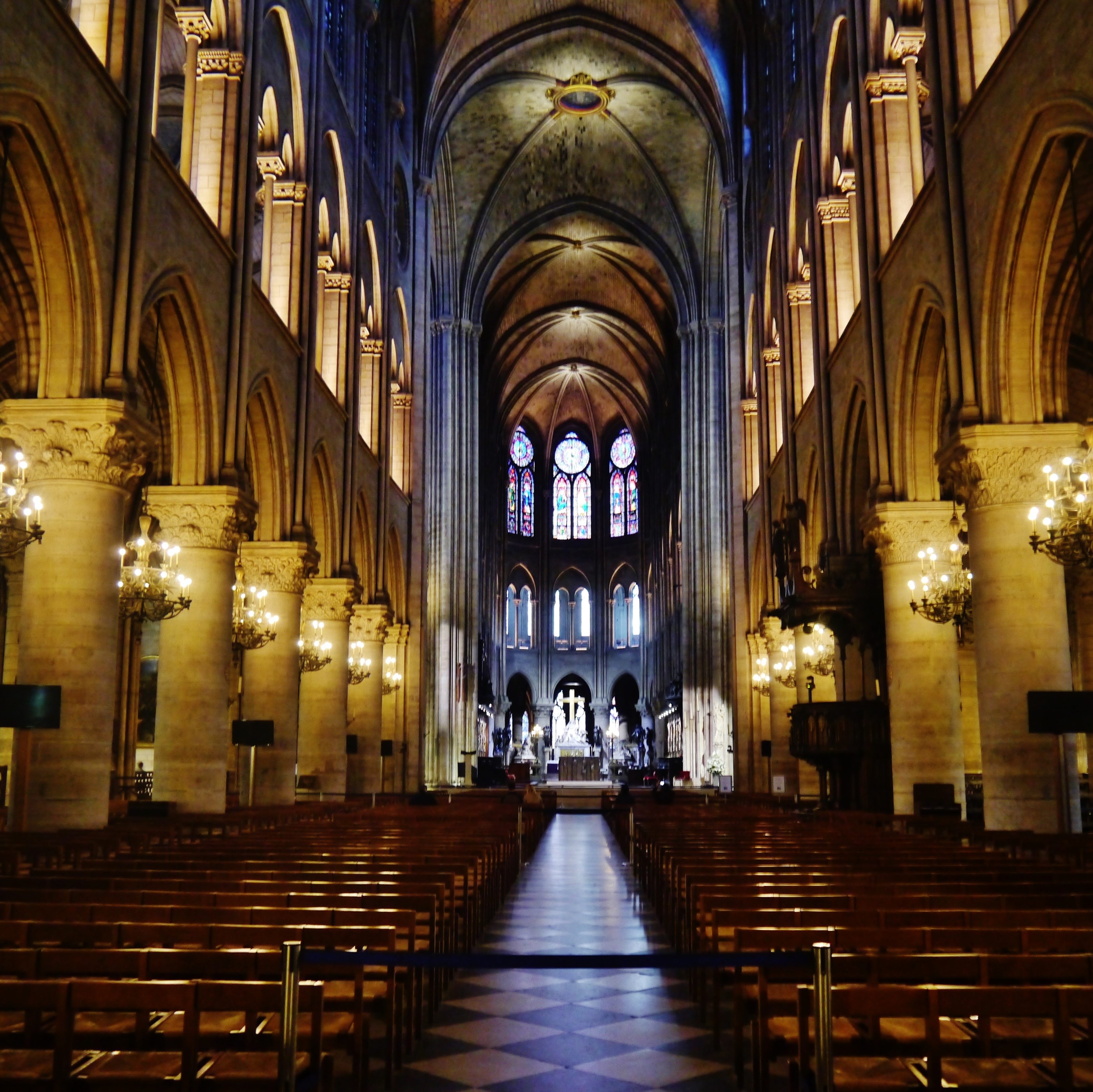 notre-dame_1.jpg