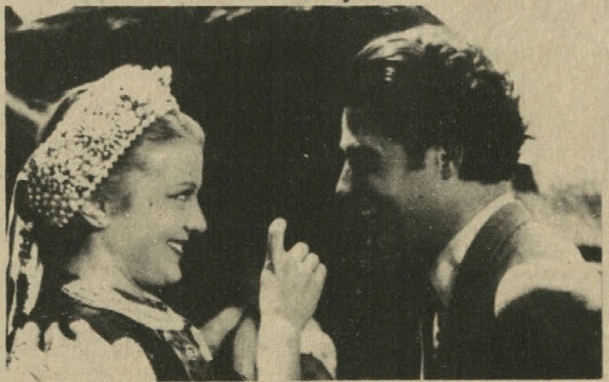 adorjan-eva-es-sardy-janos-a-kalotaszegi-madonna-egyik-jeleneteben-katolikus-magyarok-vasarnapja-1986-december-14-48-szam_26090324.jpg
