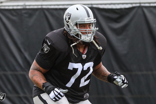 Donald Penn elfogadta a fizetéscsökkentést és lekerült a PUP listáról