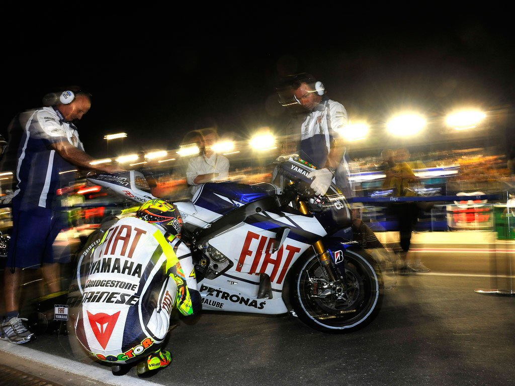 qatar-motogp-wallpaper-2010-2.jpg