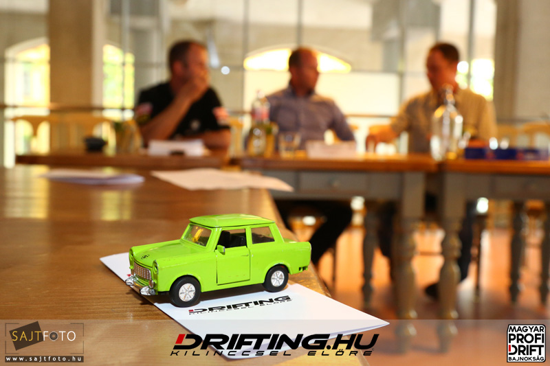 Drifting_130506_005_logo.jpg