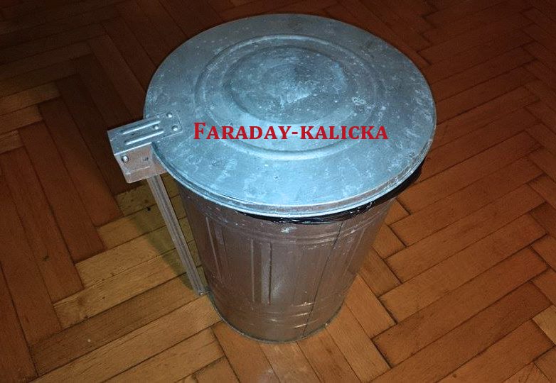 Faraday kalicka.jpg