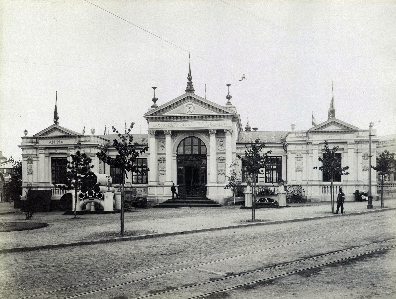 osztrak_magyar_allami_vasutak_magyarorszagi_banyai_hutai_uradalmai_kiallitasi_csarnok_fortepan_82693.jpg
