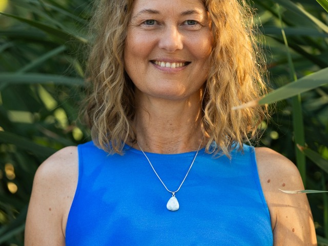 Interjú Bartha Ivett írónővel