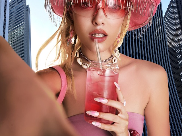 PINK LEMONADE – egy korty 2000-es évek, egy korty popdíva-életérzés!