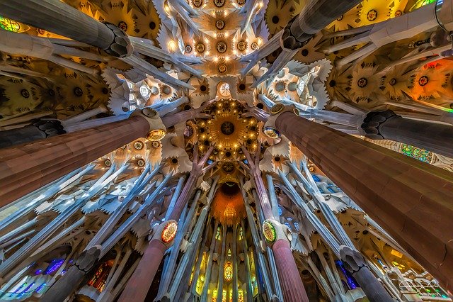 sagrada-familia-3746024_640.jpg