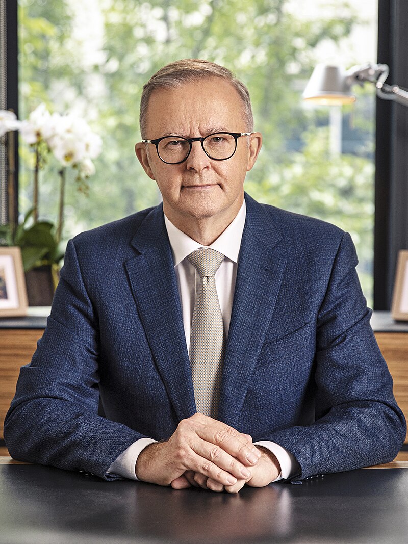 anthony_albanese_portrait_re-crop.jpg