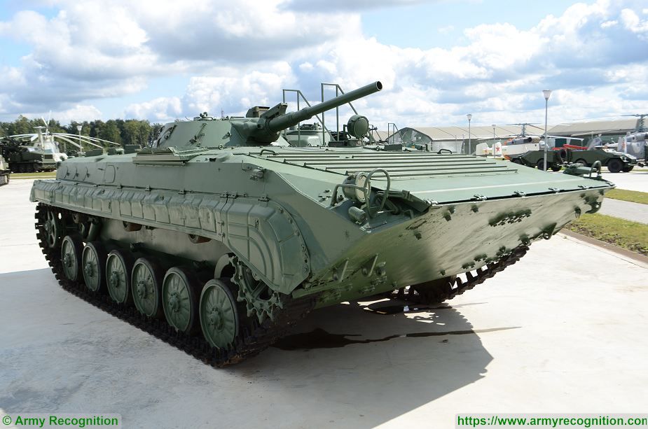 bmp-1_ifv_tracked_infantry_fighting_vehicle_russia_russian_army_defense_industry_925_001.jpg