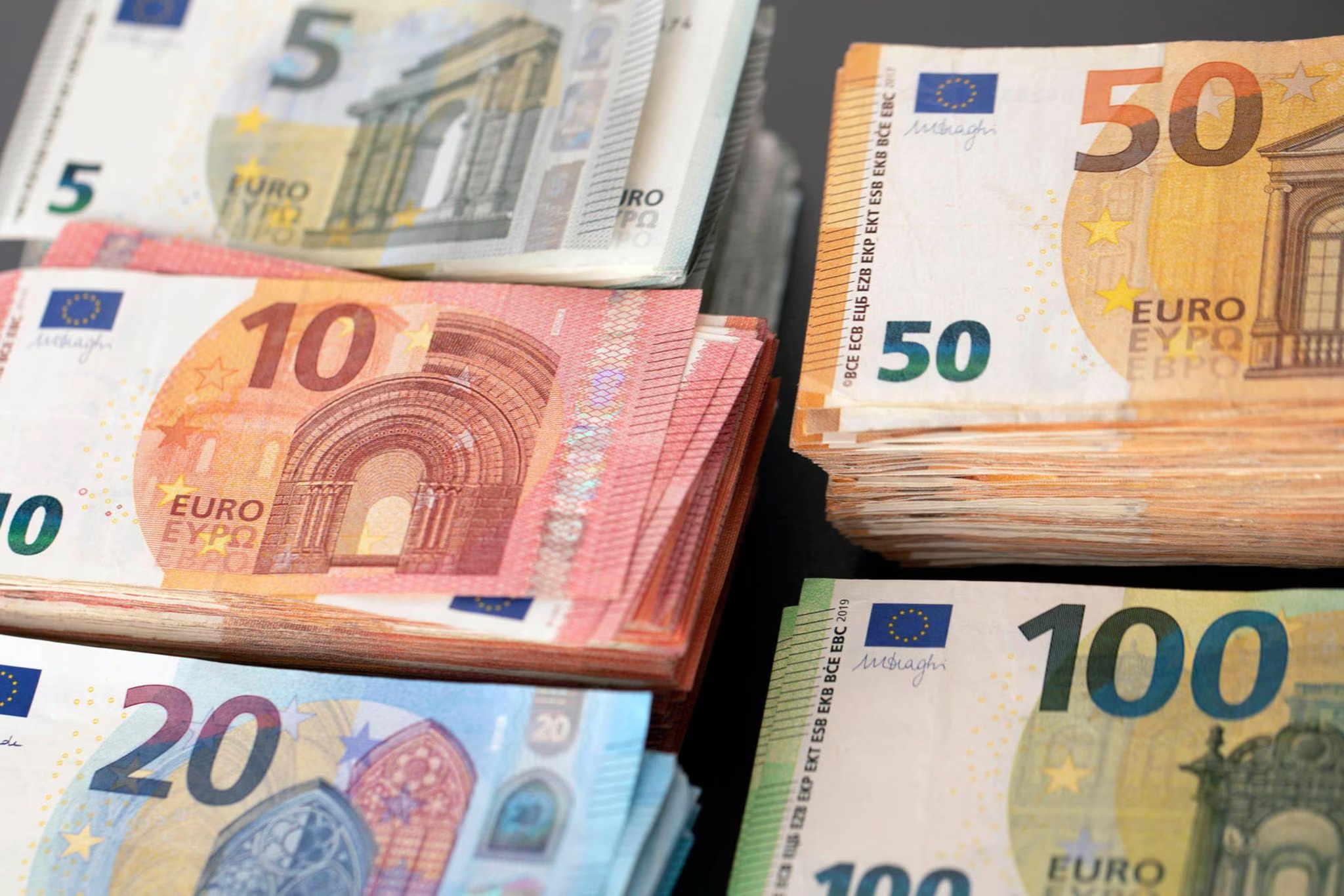 euro-banknoten.jpg