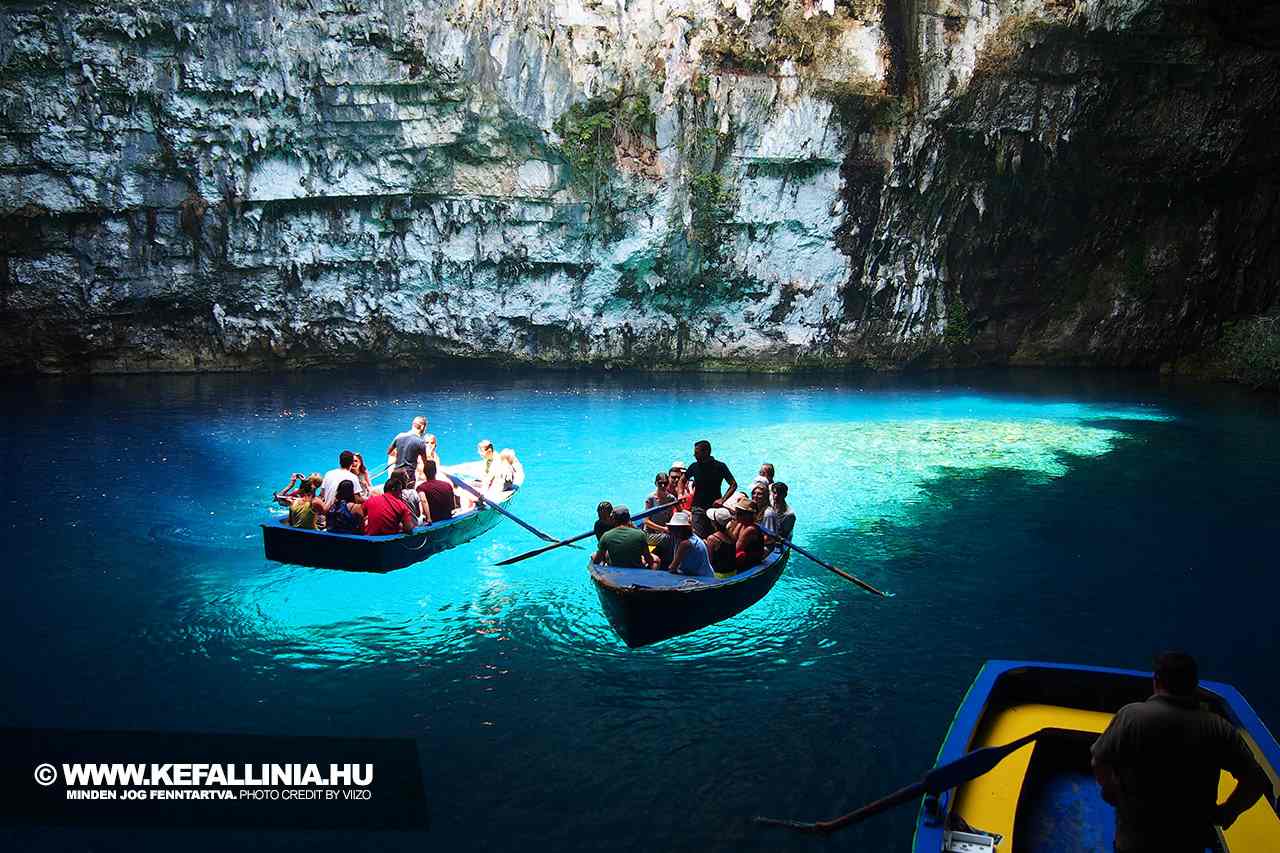 melissani-kefalonia-barlang.jpg