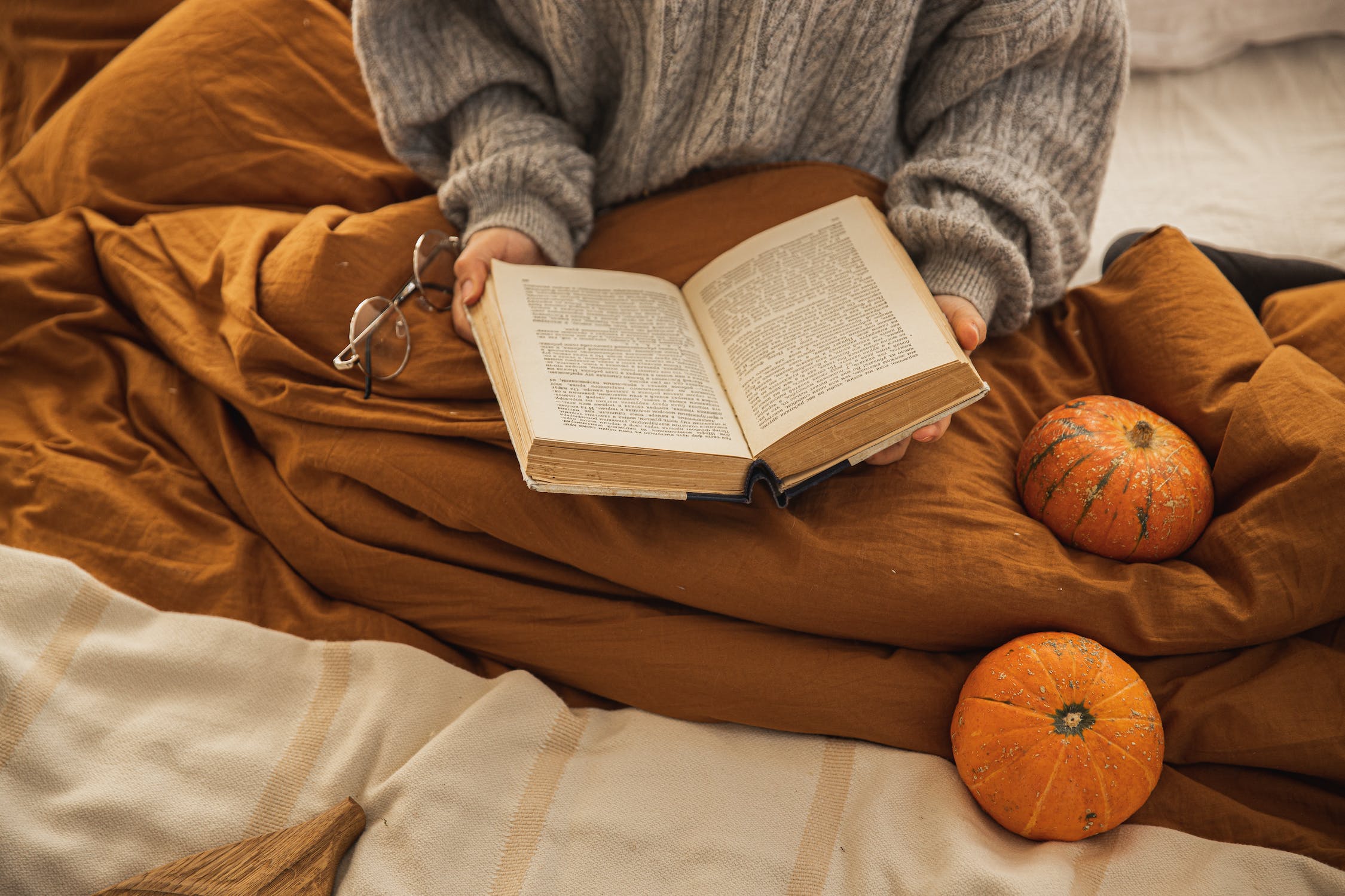 5 könyv a bekuckózós őszi estékre