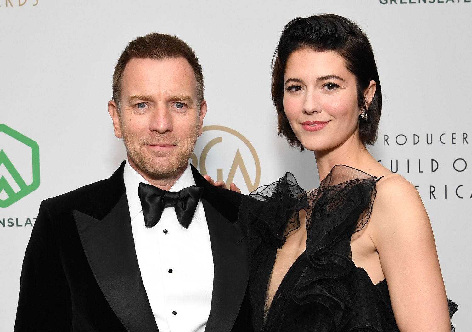 ewan-mcgregor-mary-elizabeth-winstead-1-54e78d29c648404da1bb1190b6a0a83a.jpg