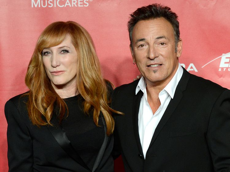 bruce-springsteen-patti-scialfa-1-47f6b49365f54221bc27c18eb6d57ab4.jpg