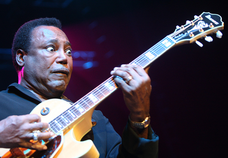 0georgebenson2009_02.jpg