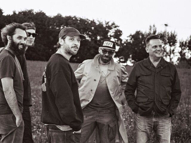 „Még azt is beleírta, hogy elmentünk az Aldiba bevásárolni” – Amoeba-interjú