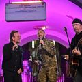 Meglepetéskoncertet adott egy kijevi óvóhelyen Bono és The Edge