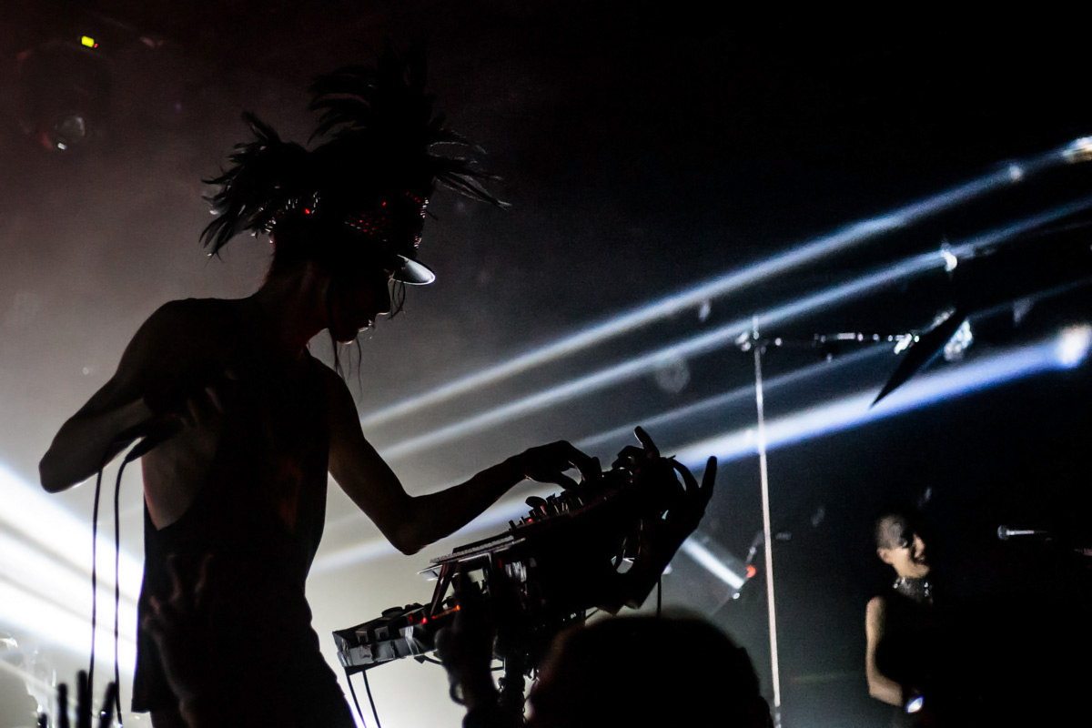 iamx1902_12.jpg