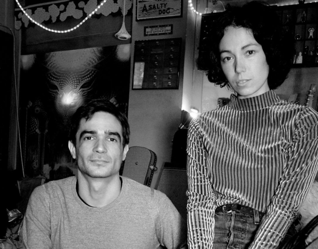 jon-hopkins-and-kelly-lee-owens-photo-by-matthew-mumford_1.png