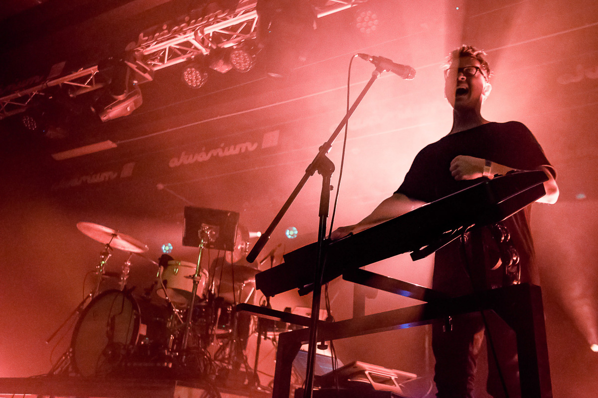 sonlux181008_12.jpg